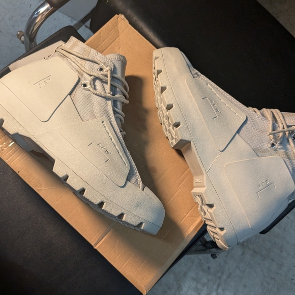 Limited* Acw x converse chuck Taylor lugged, grey violet.       SOLD****** - Picture 4 of 6